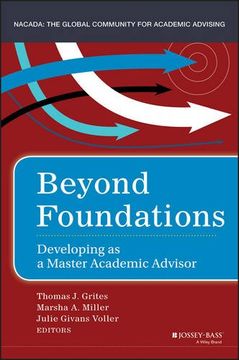 portada Beyond Foundations: Developing as a Master Academic Advisor
