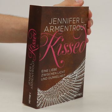 portada Kissed: Eine Liebe Zwischen Licht und Dunkelheit (in German)