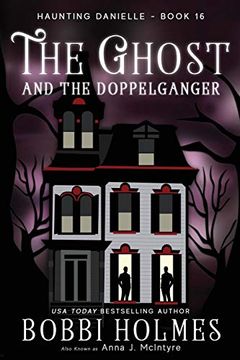 portada The Ghost and the Doppelganger (Haunting Danielle) (en Inglés)