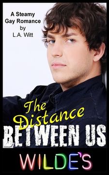 portada The Distance Between Us (in English)