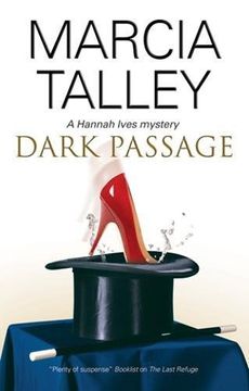 portada Dark Passage (a Hannah Ives Mystery) (en Inglés)
