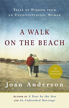 portada A Walk on the Beach: Tales of Wisdom From an Unconventional Woman (en Inglés)