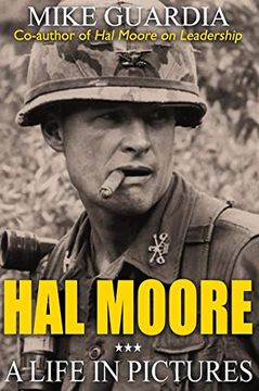 portada Hal Moore: A Life in Pictures (en Inglés)