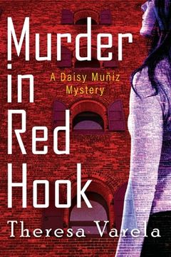 portada Murder in Red Hook: A Daisy Muñiz Mystery (in English)