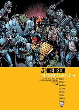 portada Judge Dredd: The Complete Case Files 42 (in English)