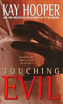 portada Touching Evil (en Inglés)