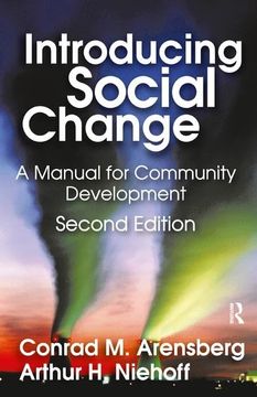 portada Introducing Social Change: A Manual for Community Development (en Inglés)