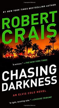 portada Chasing Darkness (Elvis Cole) (in English)