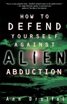 portada How to Defend Yourself Against Alien Abduction (en Inglés)