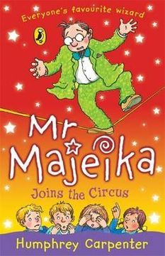 portada mr majeika joins the circus (in English)