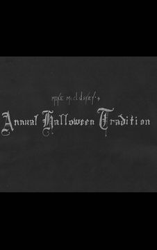 portada Annual Halloween Tradition (en Inglés)