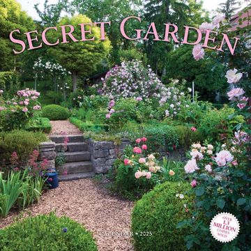 portada Secret Garden Wall Calendar 2025 (en Inglés)