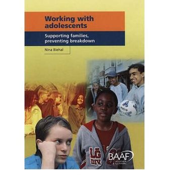 portada Working With Adolescents (en Inglés)
