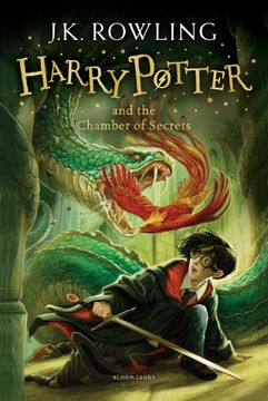 portada Harry Potter and the Chamber of Secrets (en Inglés)