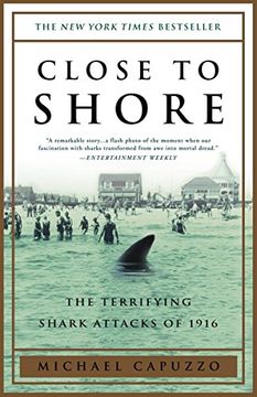 portada Close to Shore: The Terrifying Shark Attacks of 1916 (en Inglés)