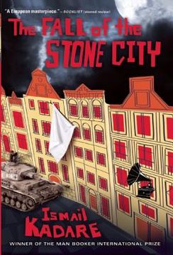 portada the fall of the stone city (en Inglés)