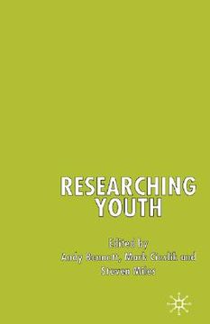 portada researching youth (en Inglés)