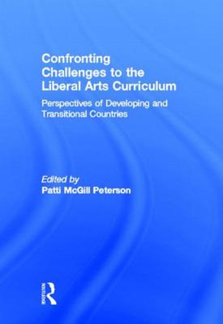 portada confronting challenges to the liberal arts curriculum (en Inglés)